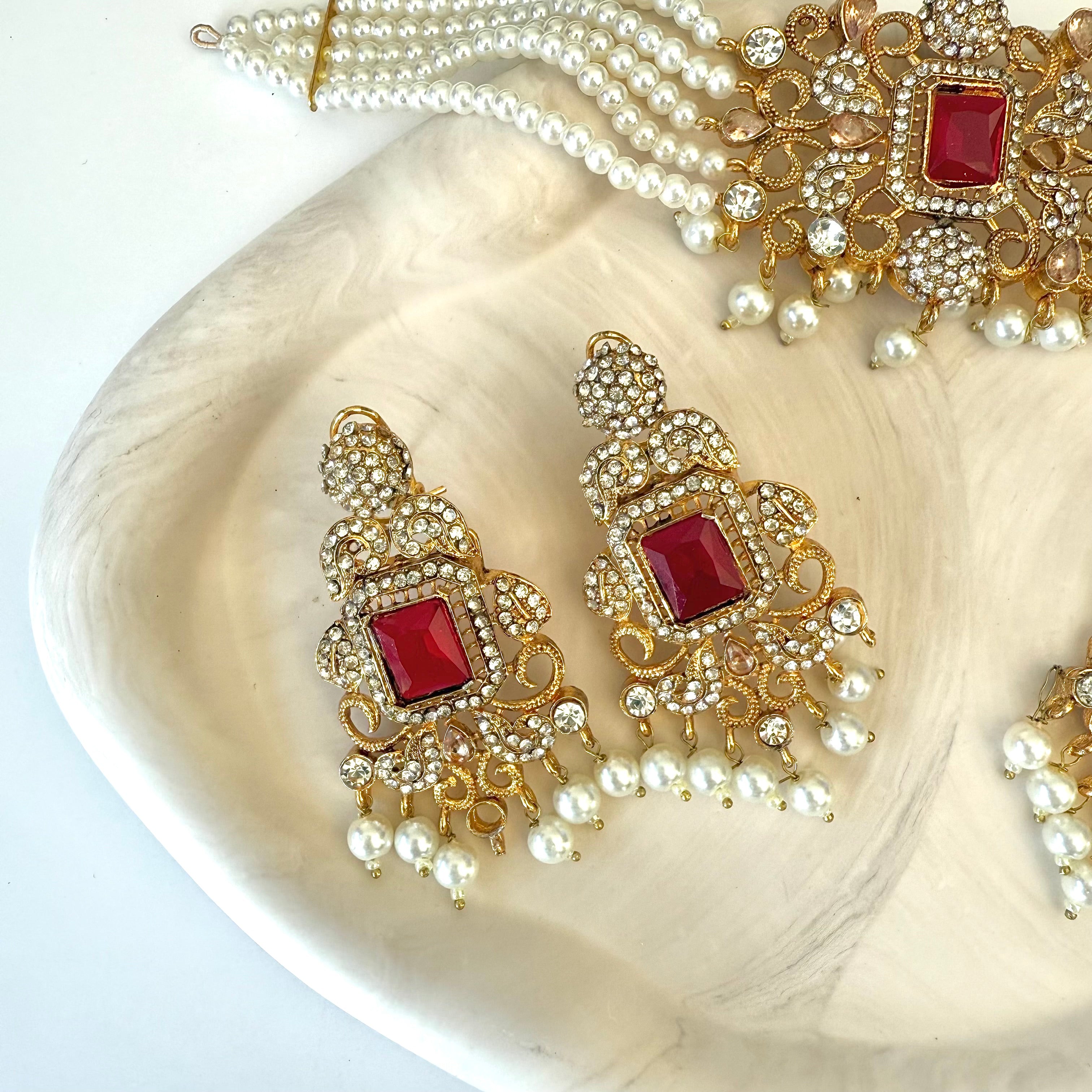 Inaya Choker Set