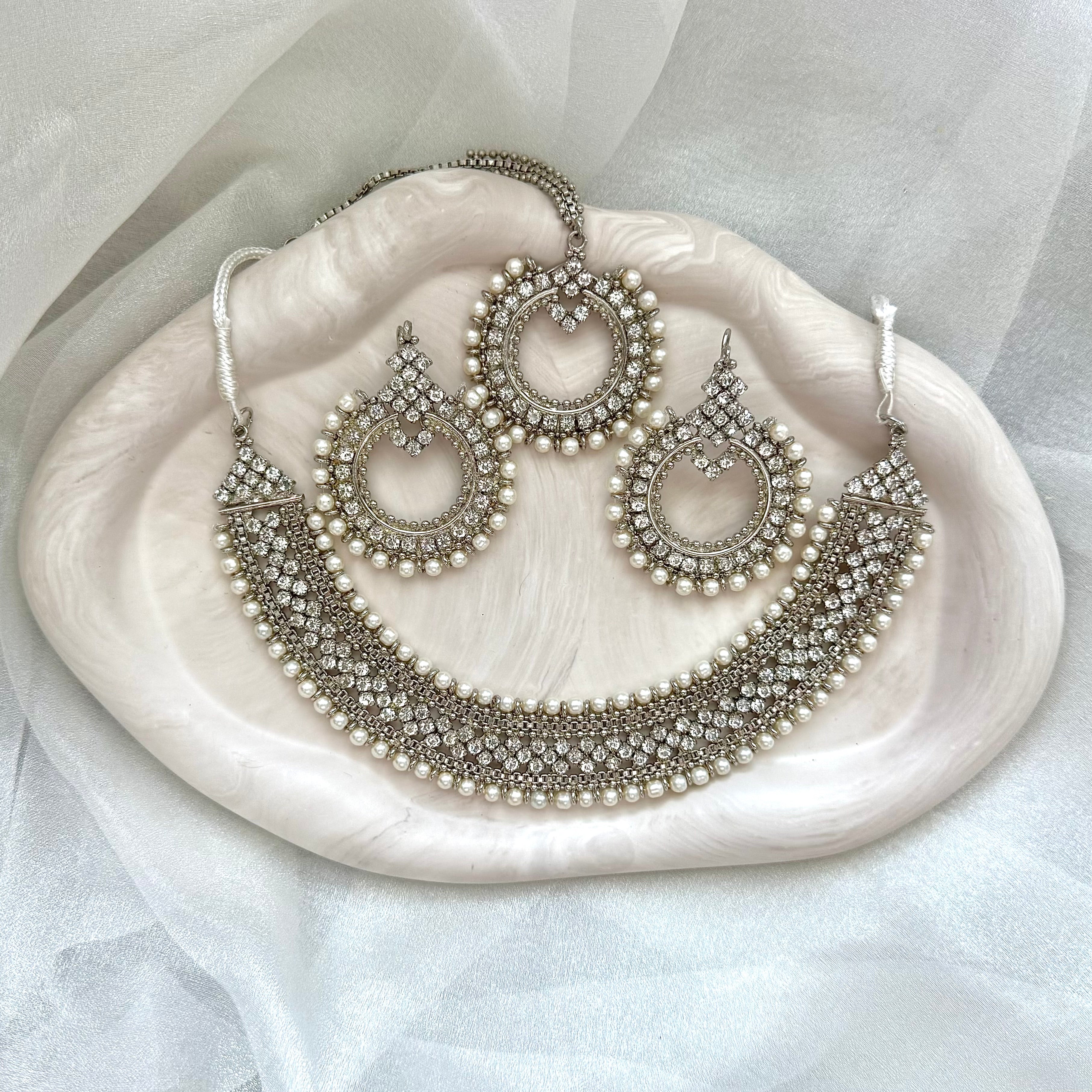 Aima Necklace Set