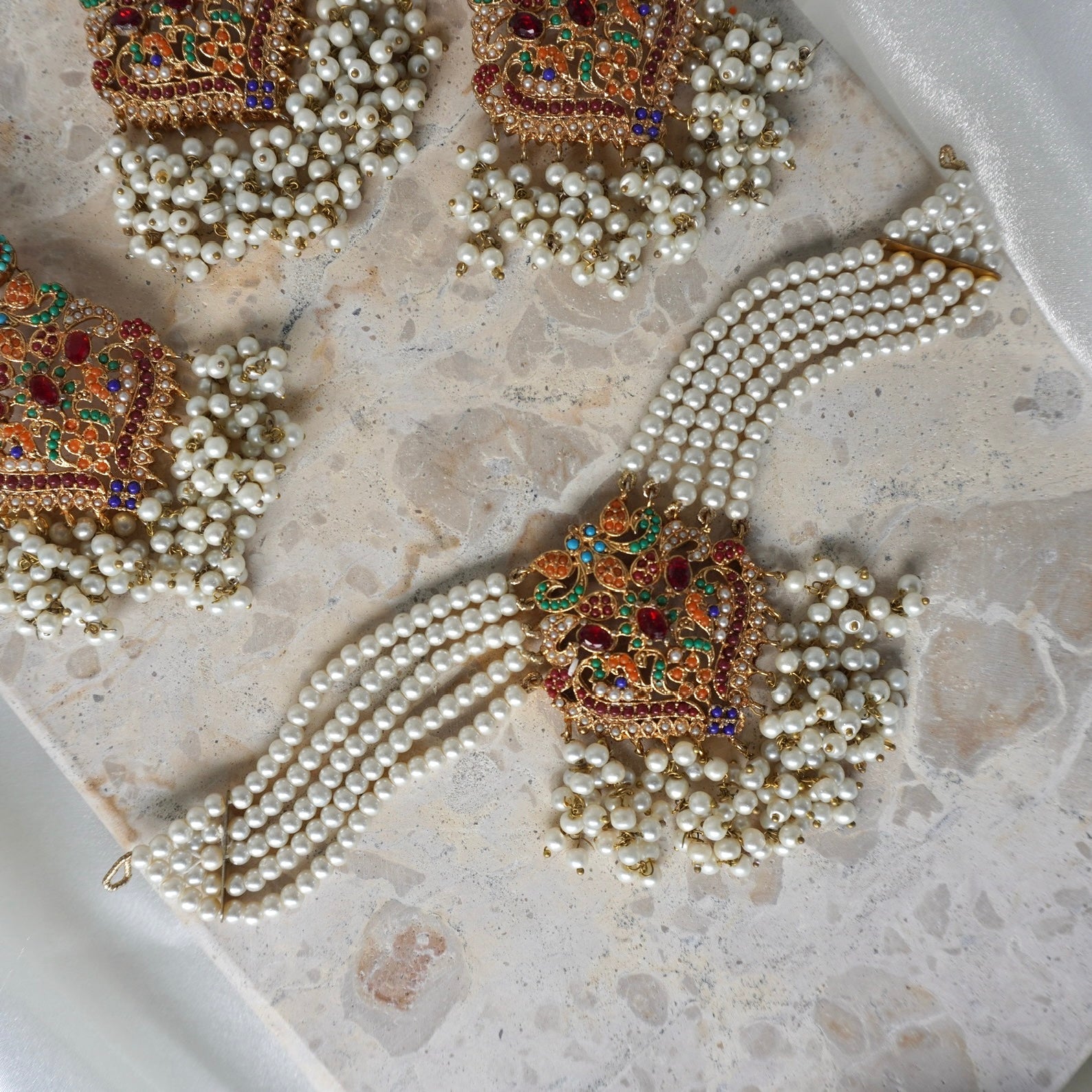 Halime Pearl Choker Set