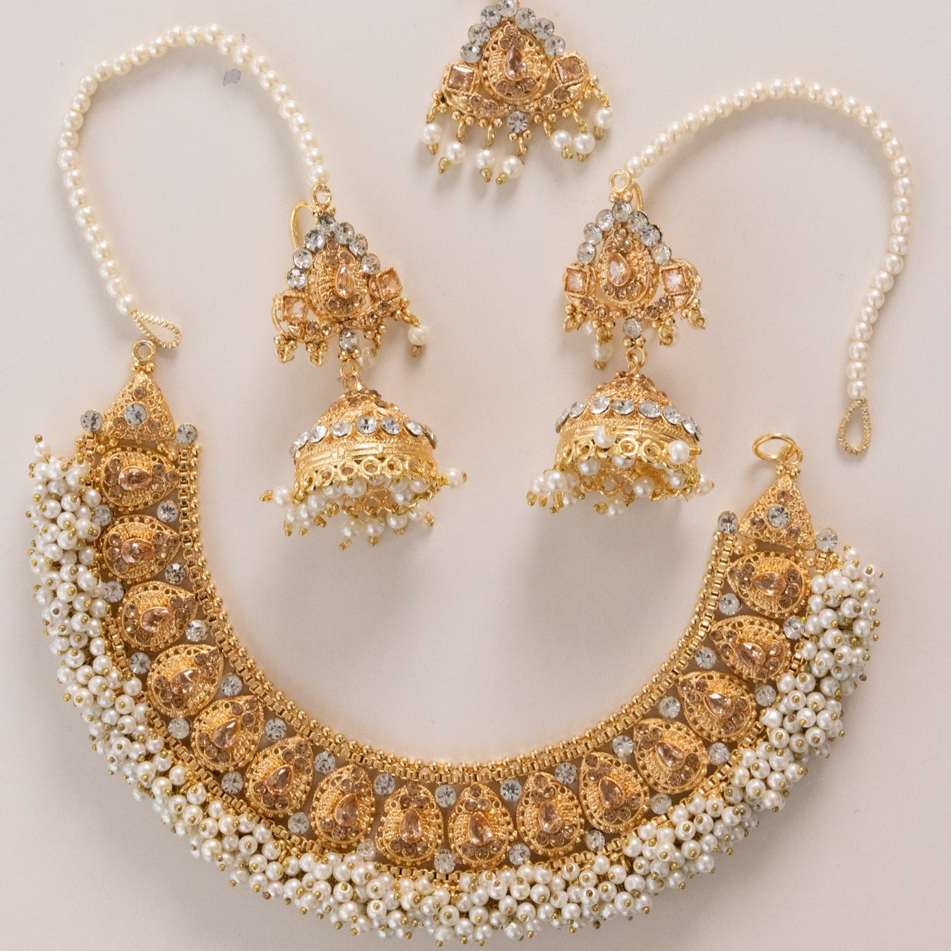 Raha Necklace Set