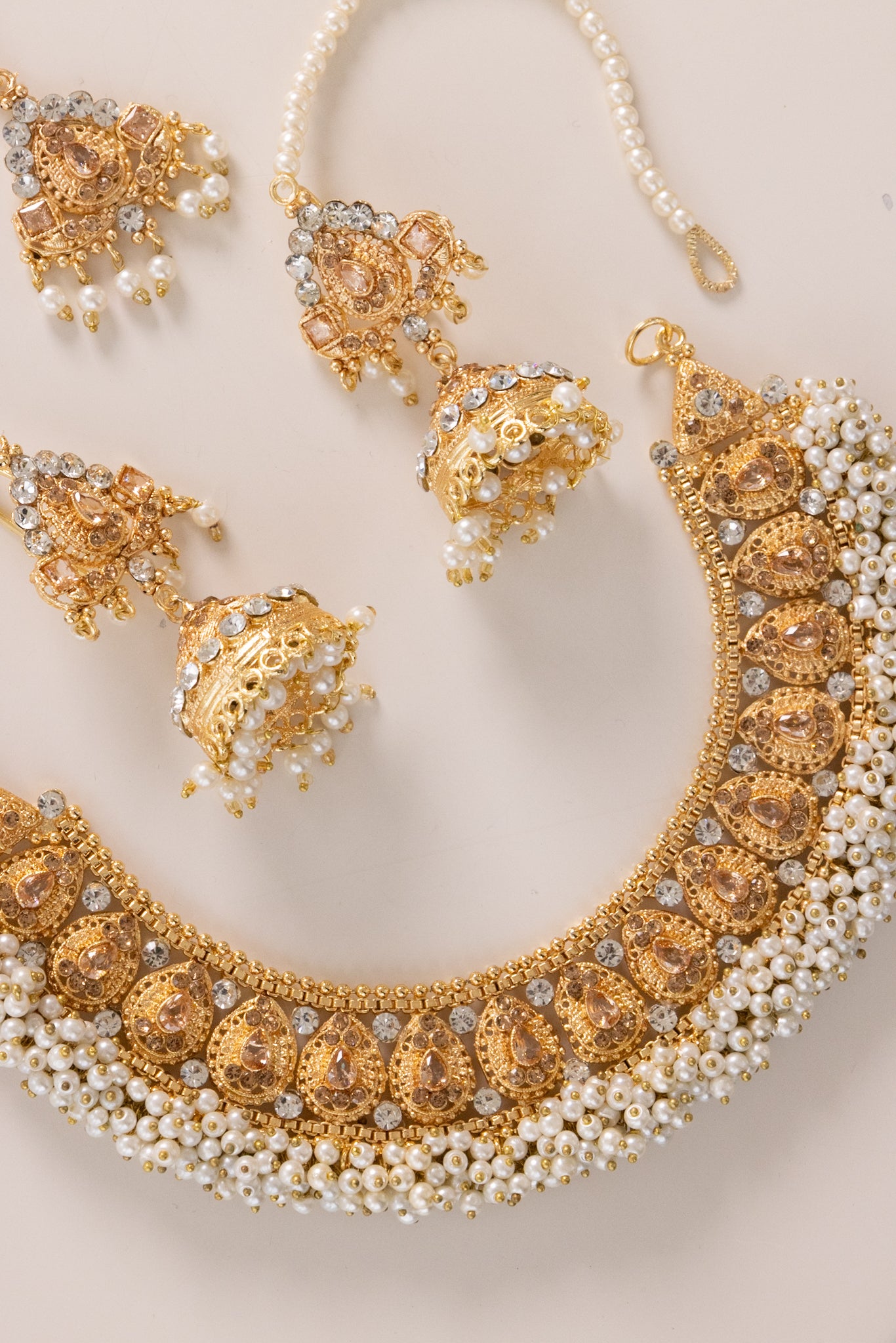 Raha Necklace Set