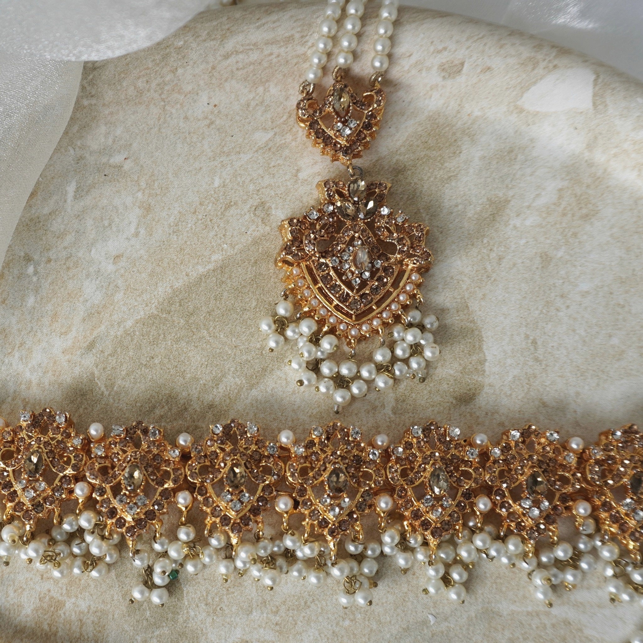 Maya Choker Set