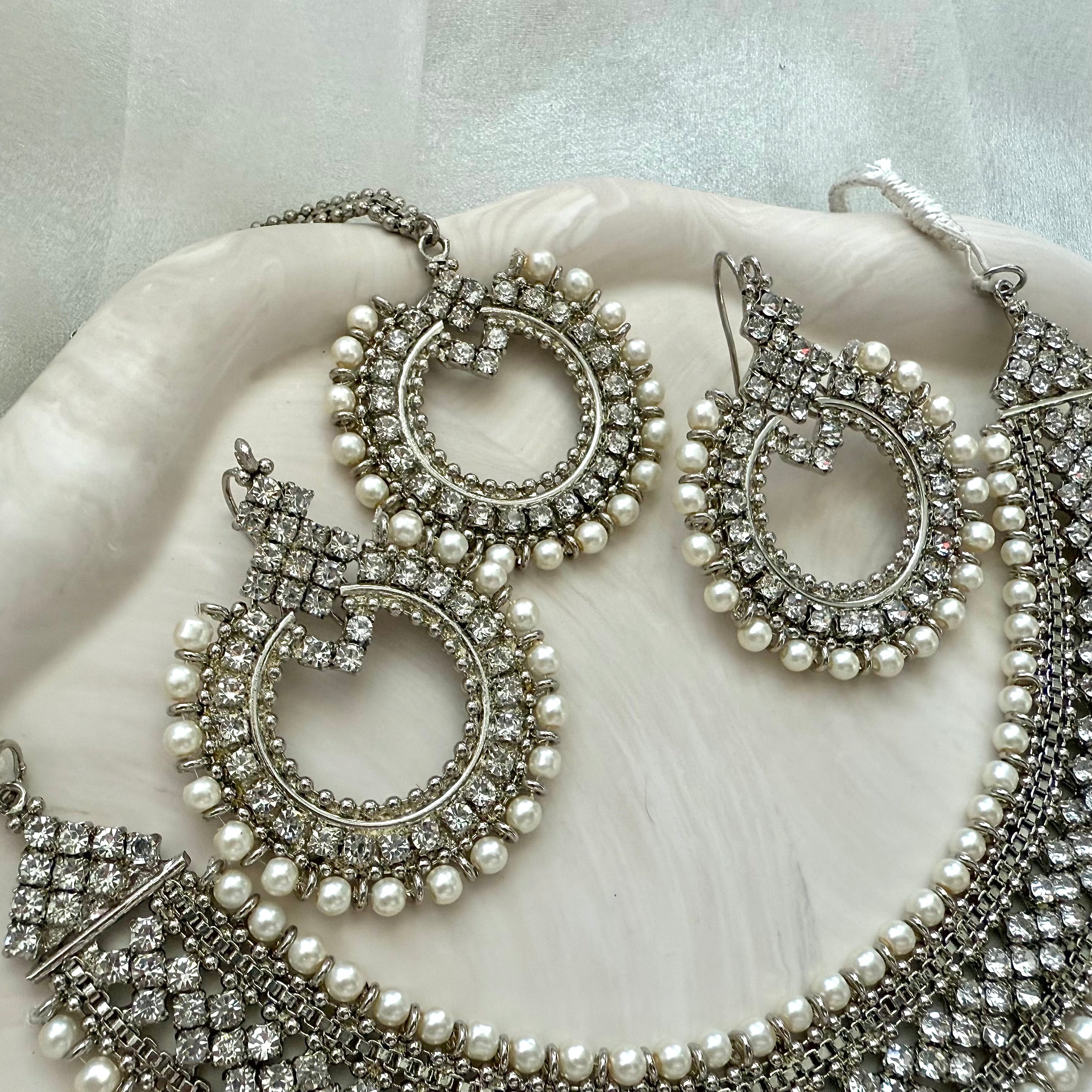Aima Necklace Set