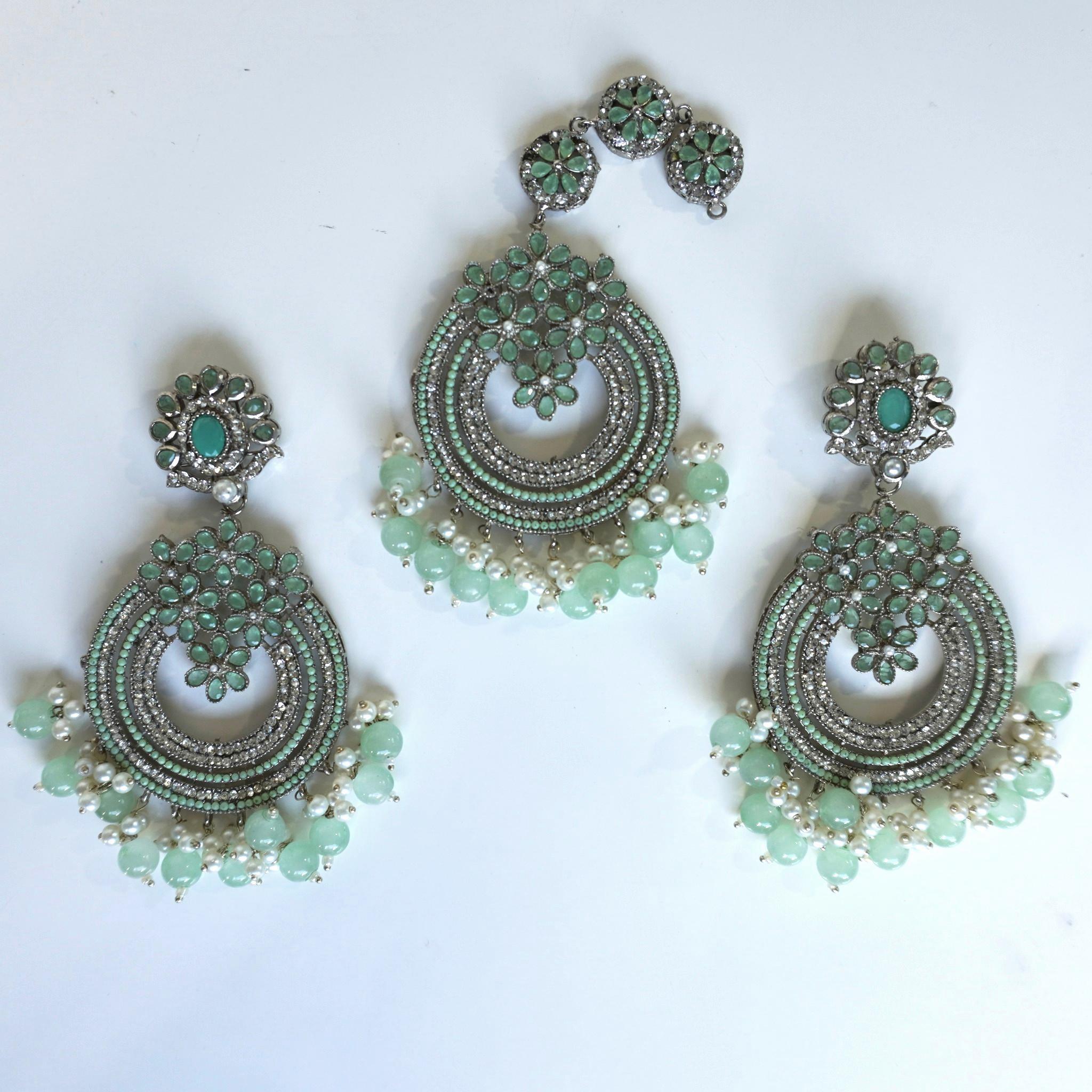 Ayah Tikka Set