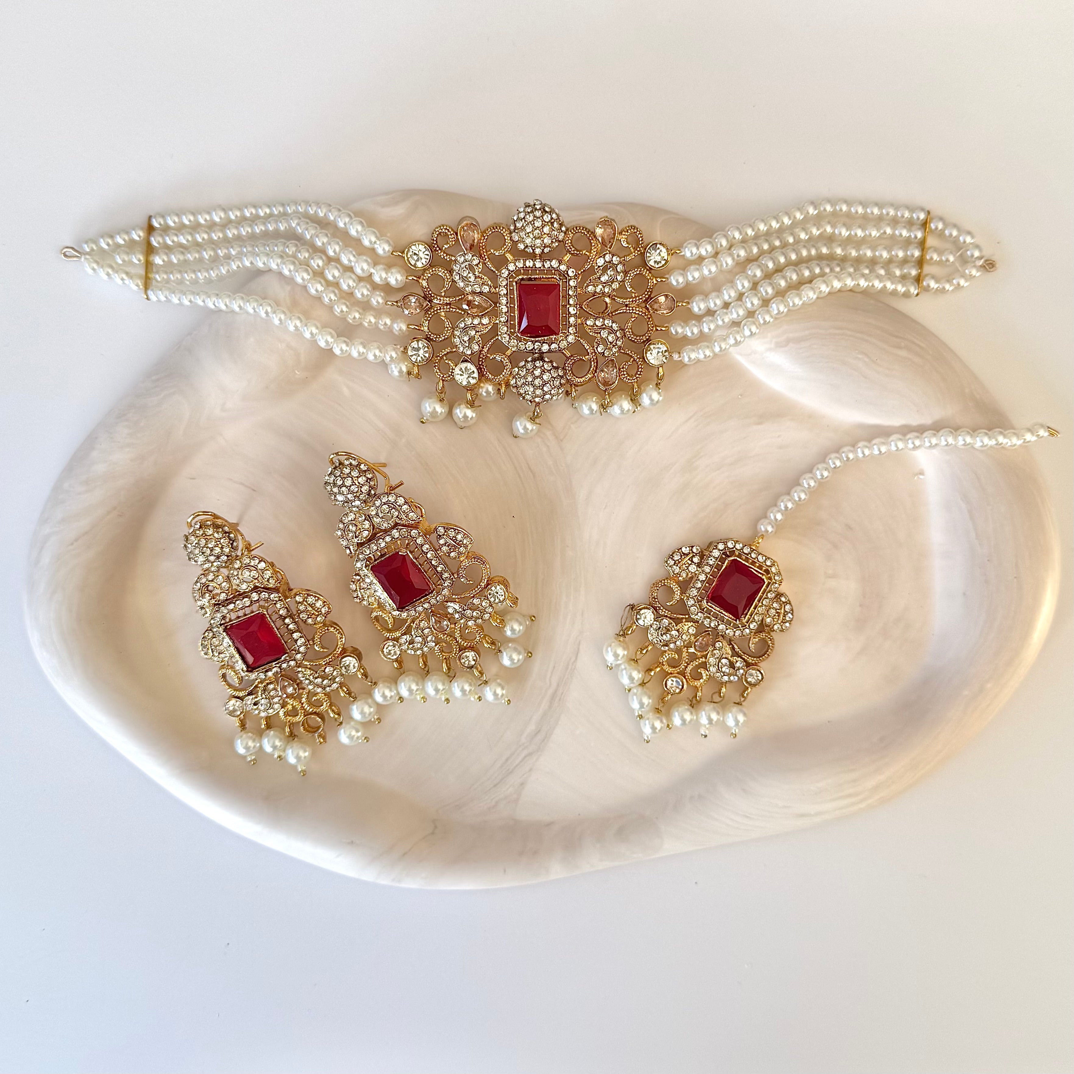 Inaya Choker Set