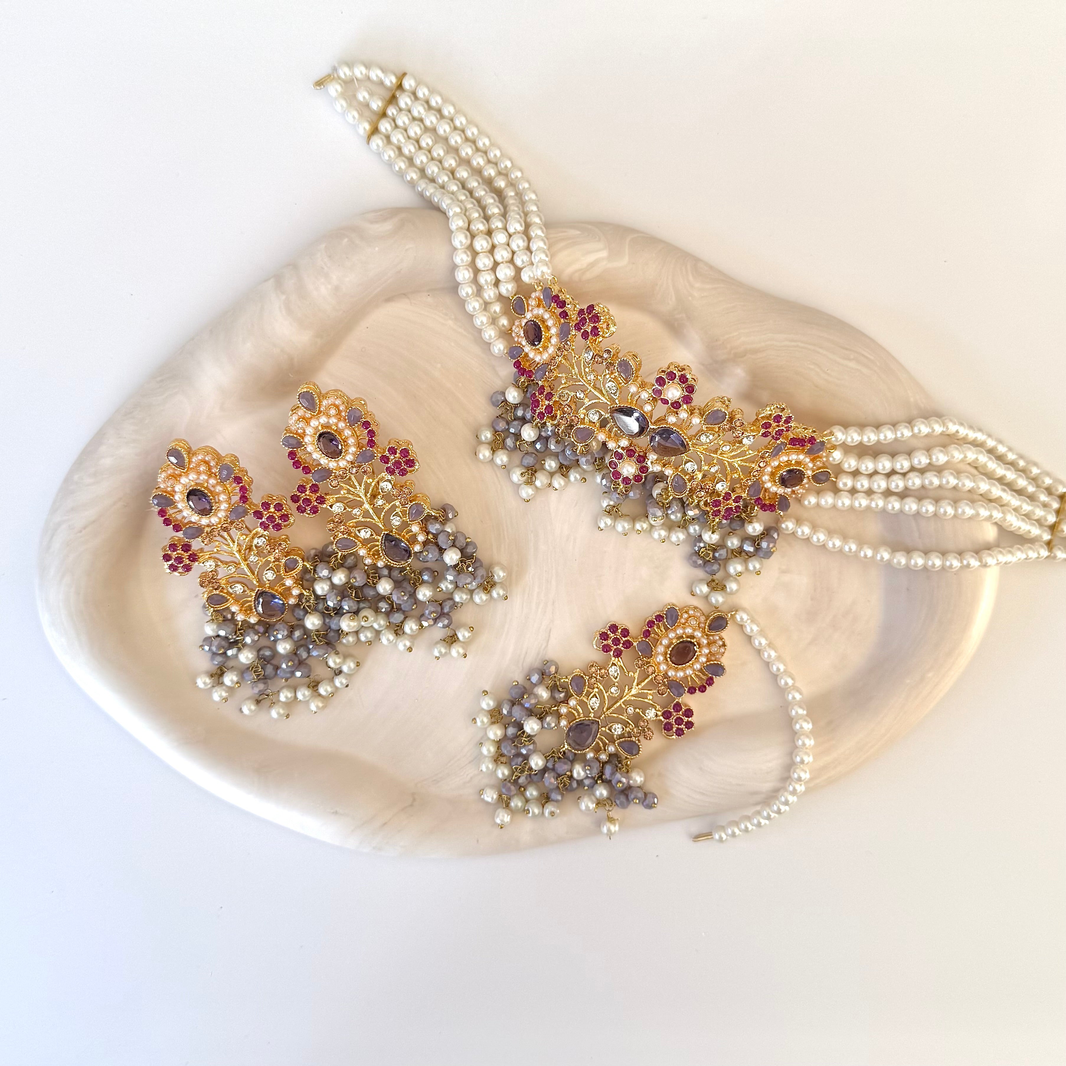 Noorin Choker Set