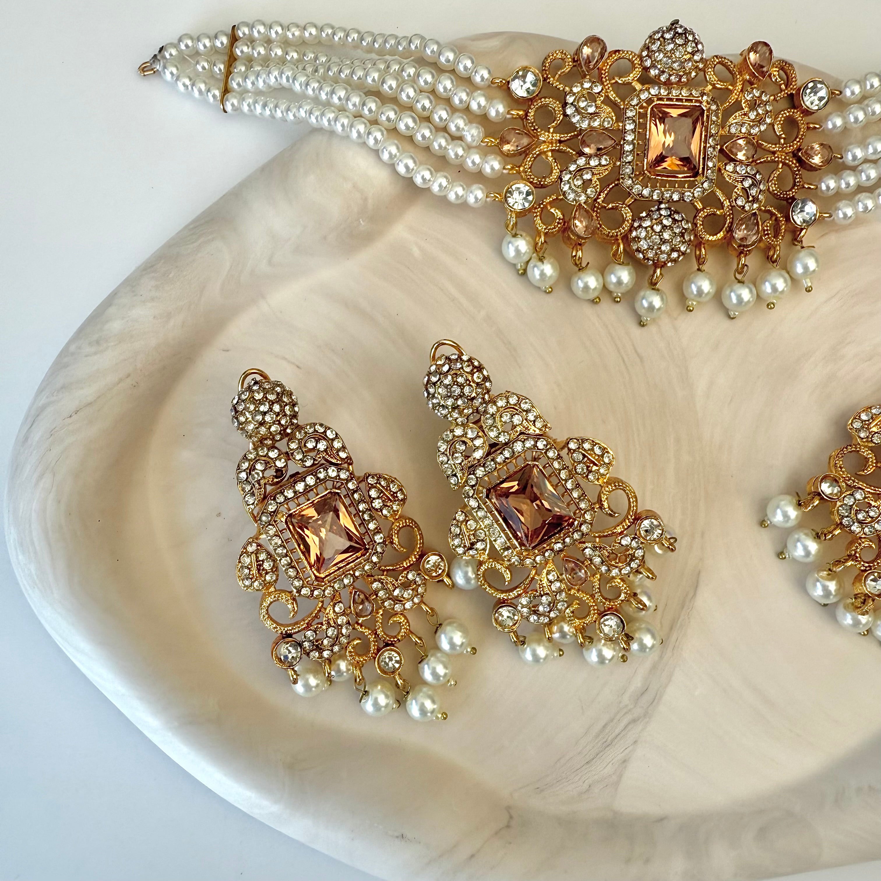 Inaya Choker Set