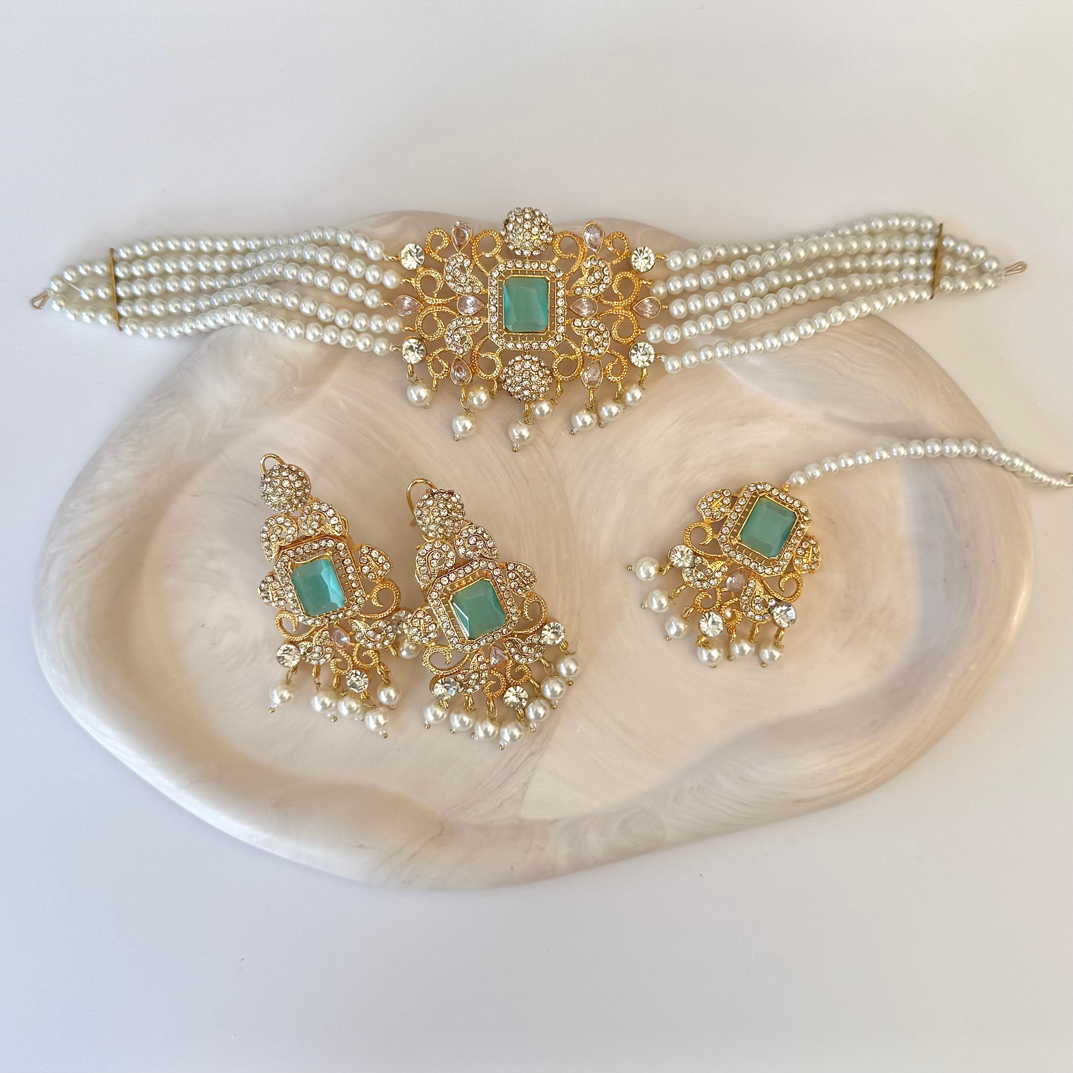 Inaya Choker Set