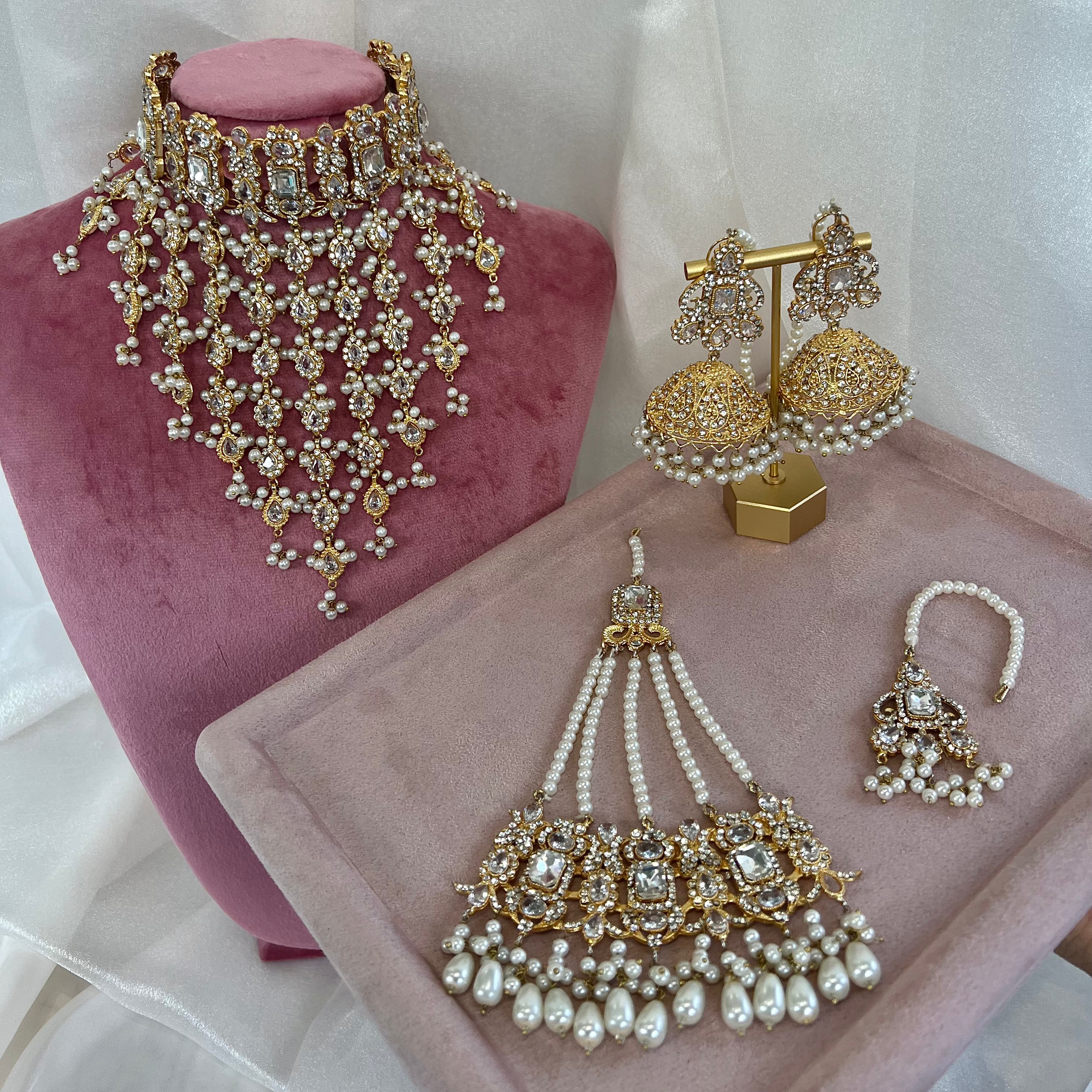 Haniya Necklace Set Long - Gold