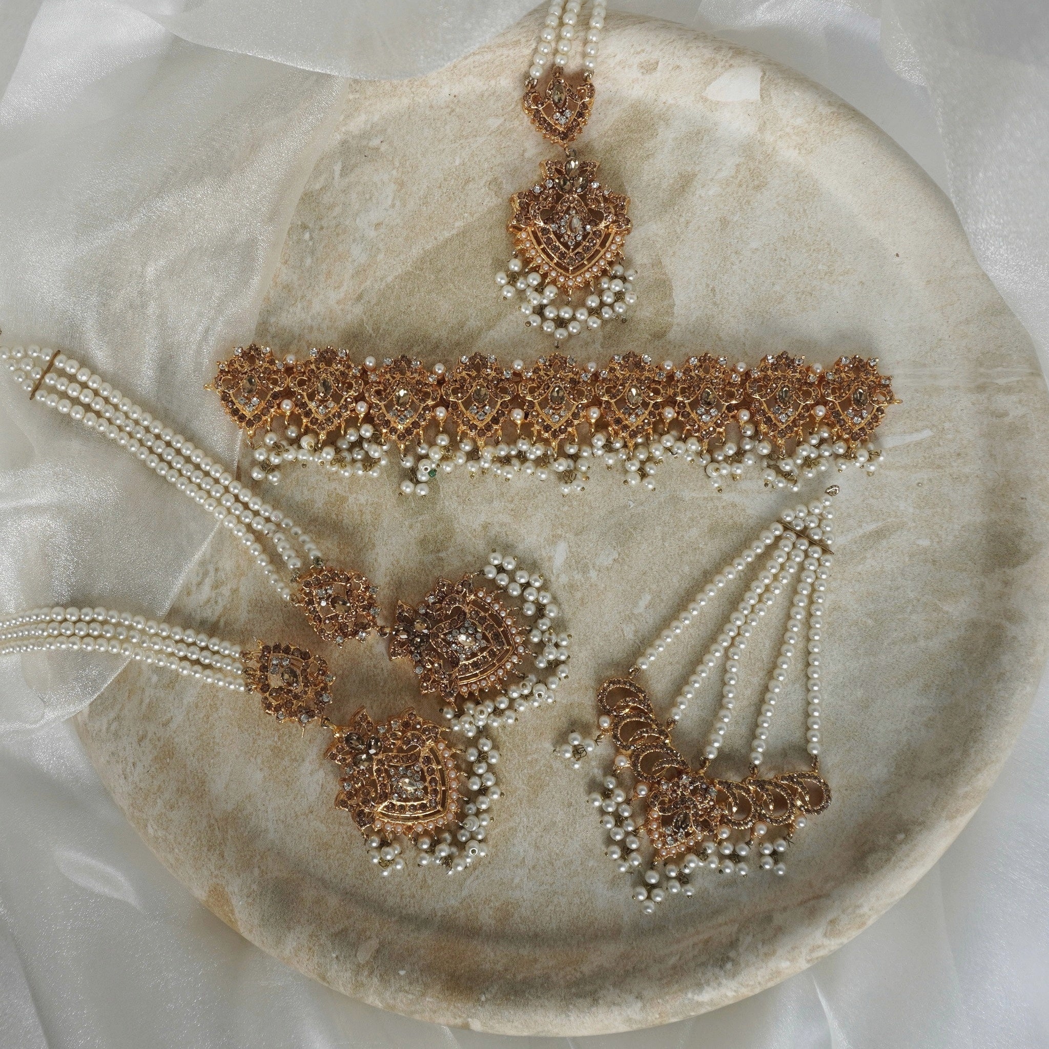 Maya Choker Set